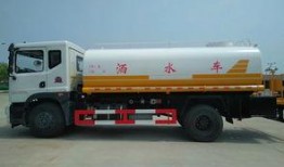 洒水车爆料视频播放,城市清洁背后的故事