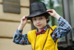 周姓最新爆料人物图片,神秘人物图片曝光，真相即将揭晓