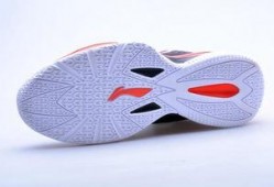 球鞋爆料李宁视频播放,爆款来袭，视频播放引爆潮流！