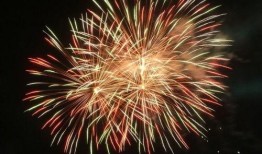 冷烟花的爆料怎么做的视频,冷烟花视频生成全攻略