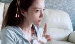 贾乃亮爆料出道视频播放